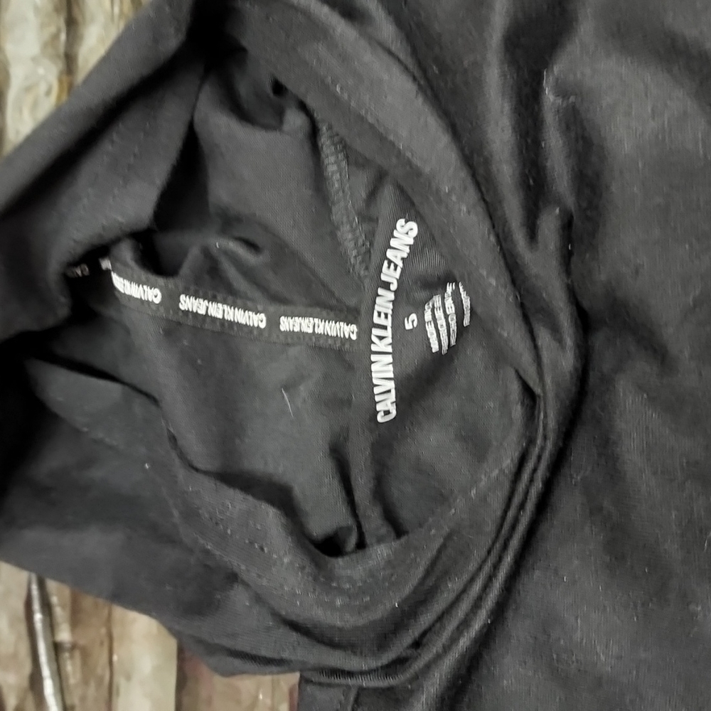 Calvin klein black pull over hoody size 5 for boys never worn - Picture 5 of 6